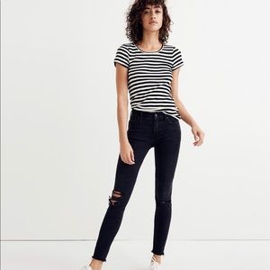 NWOT Madewell 9” Mid-Rise Black Ripped Jeans 29